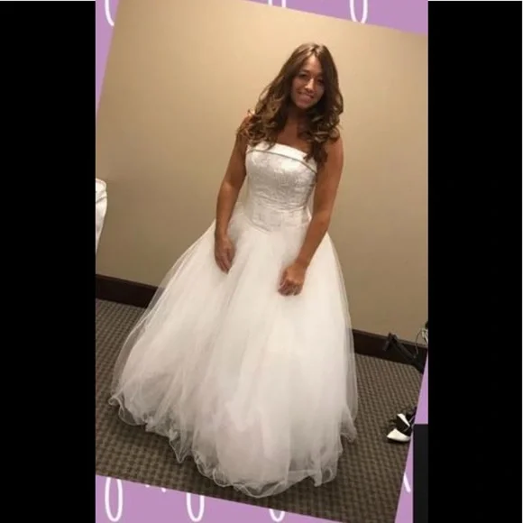David's Bridal | Dresses | Wedding Dress So Flattering A Line Full Skirt With Crinoline Great Condition | Poshmark David's Bridal | Dresses | Wedding Dress So Flattering A Line Full Skirt With Crinoline Great Condition | Poshmark